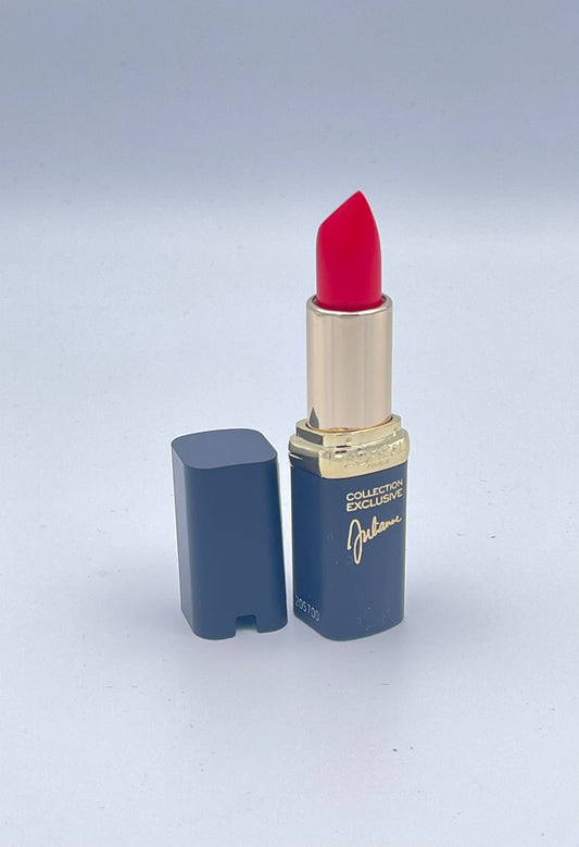 L'Oréal Lip Stick - Julianne's Red Shade 401 - Cosmetiques de beaute’